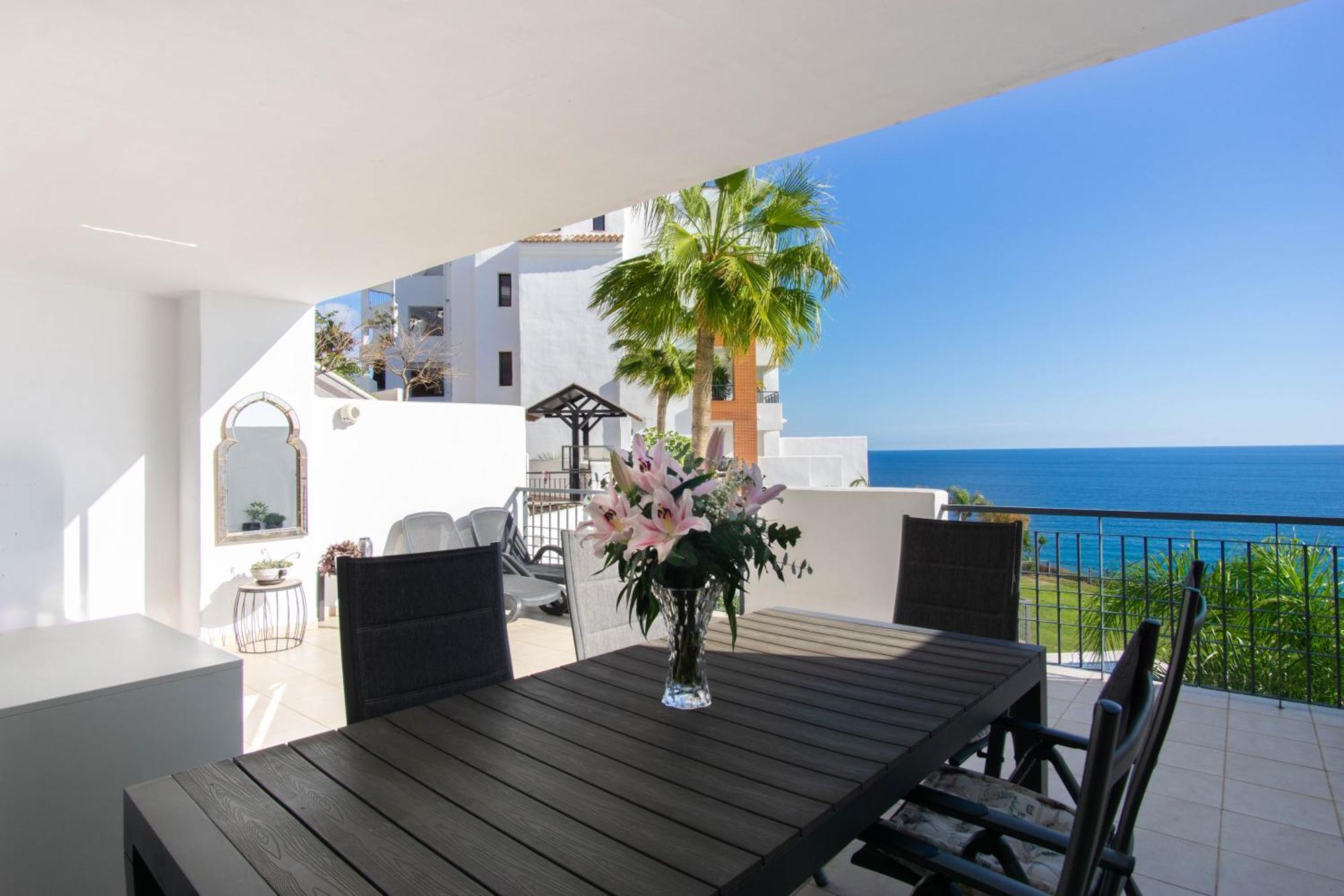 Beautiful Apartment With Stunning Sea Views And A Large Terrace! Torrox Exterior photo